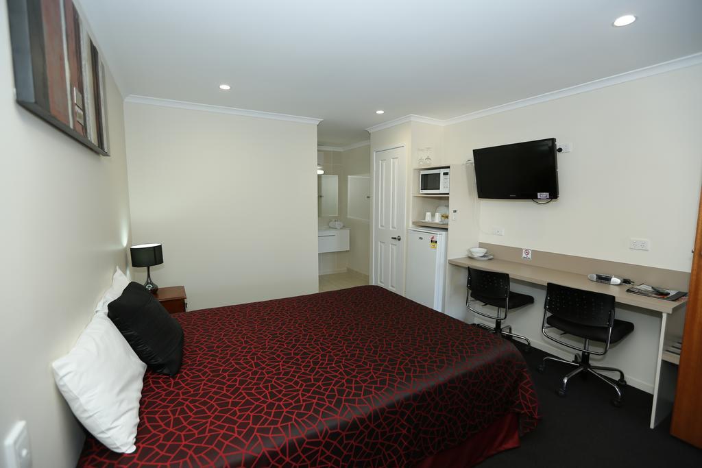 Amber Lodge Motel Gladstone Habitación foto