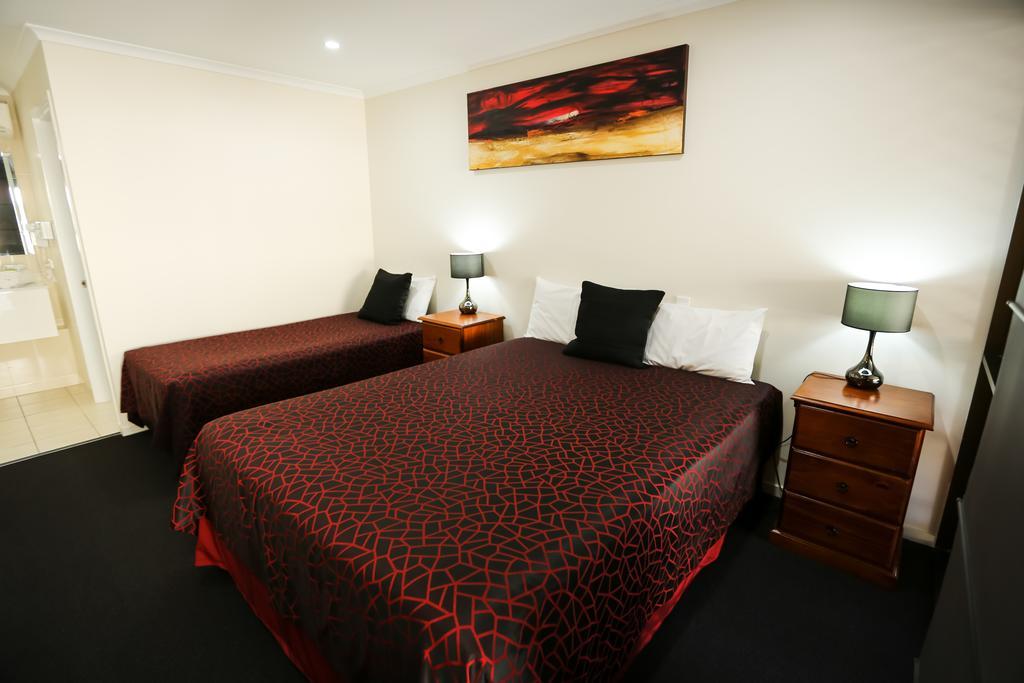 Amber Lodge Motel Gladstone Habitación foto